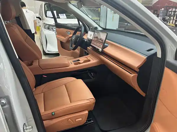 Leapmotor C10 2025