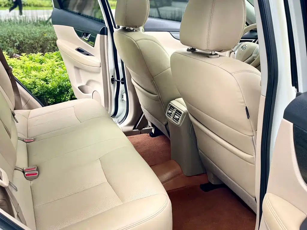 Nissan X-Trail 2015 — фото 12