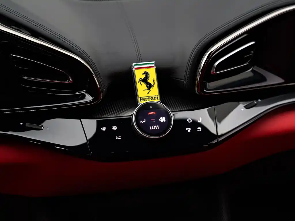 Ferrari Purosangue 2025 — фото 17