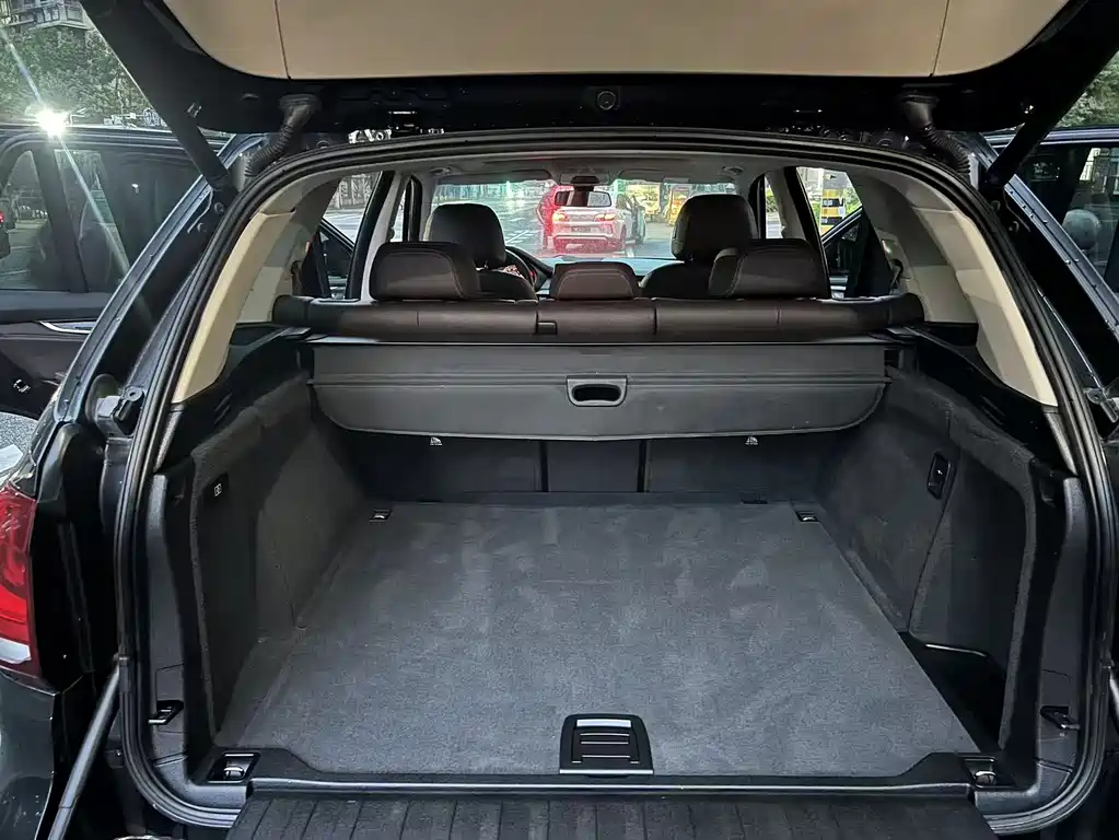 BMW X5 2018 — фото 16