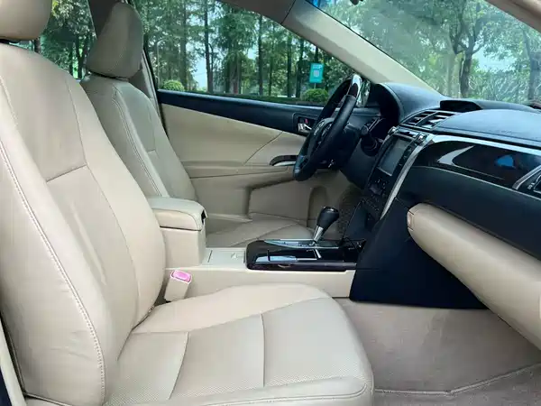 Toyota Camry 2015