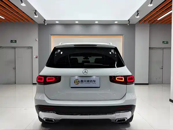 Mercedes-Benz GLB 2021