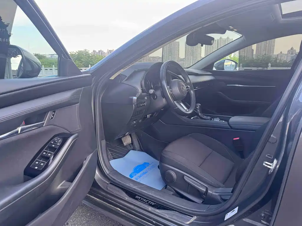 Mazda 3 Axela 2021