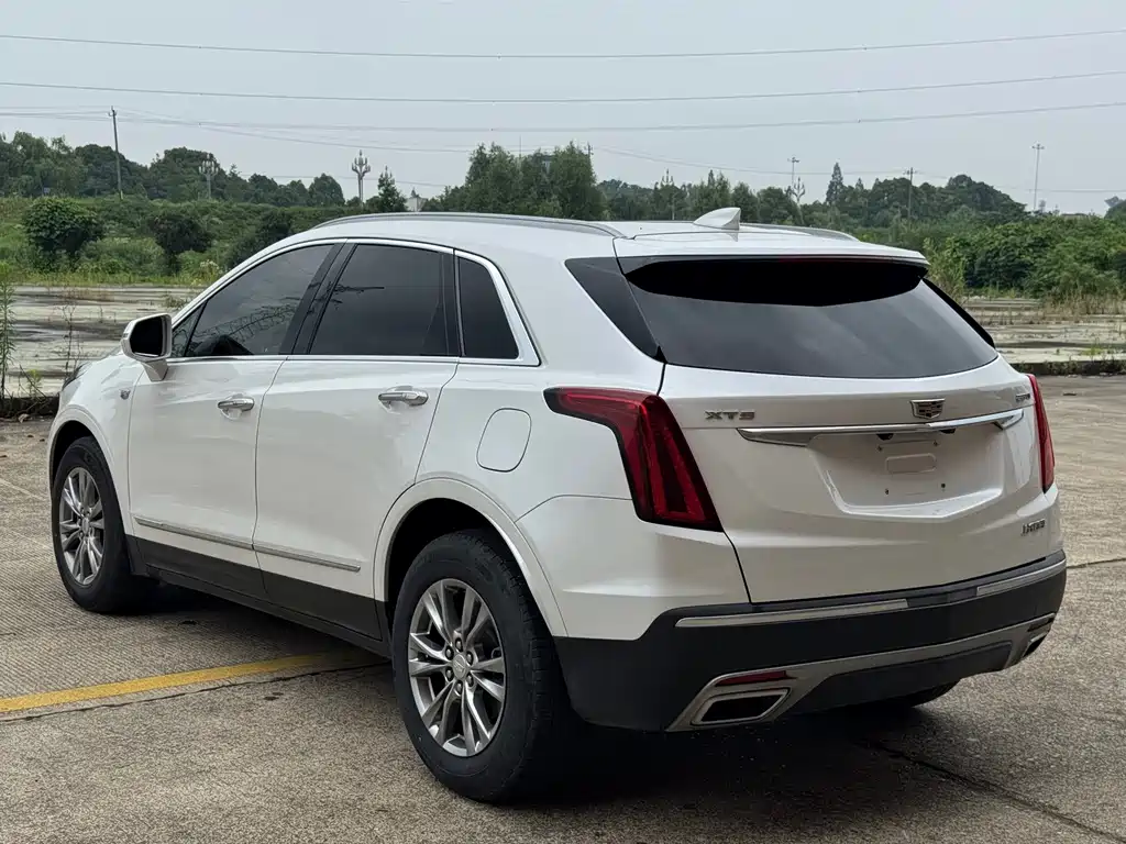 Cadillac XT5 2020 — фото 7