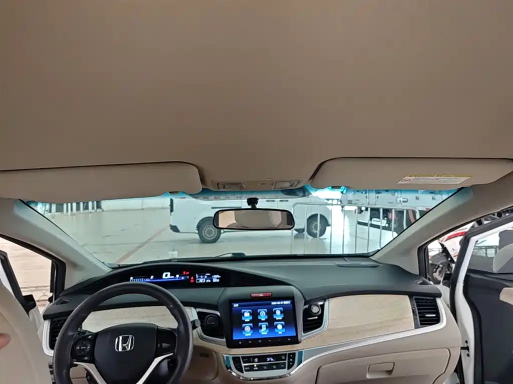 Honda Jade 2016 — фото 18