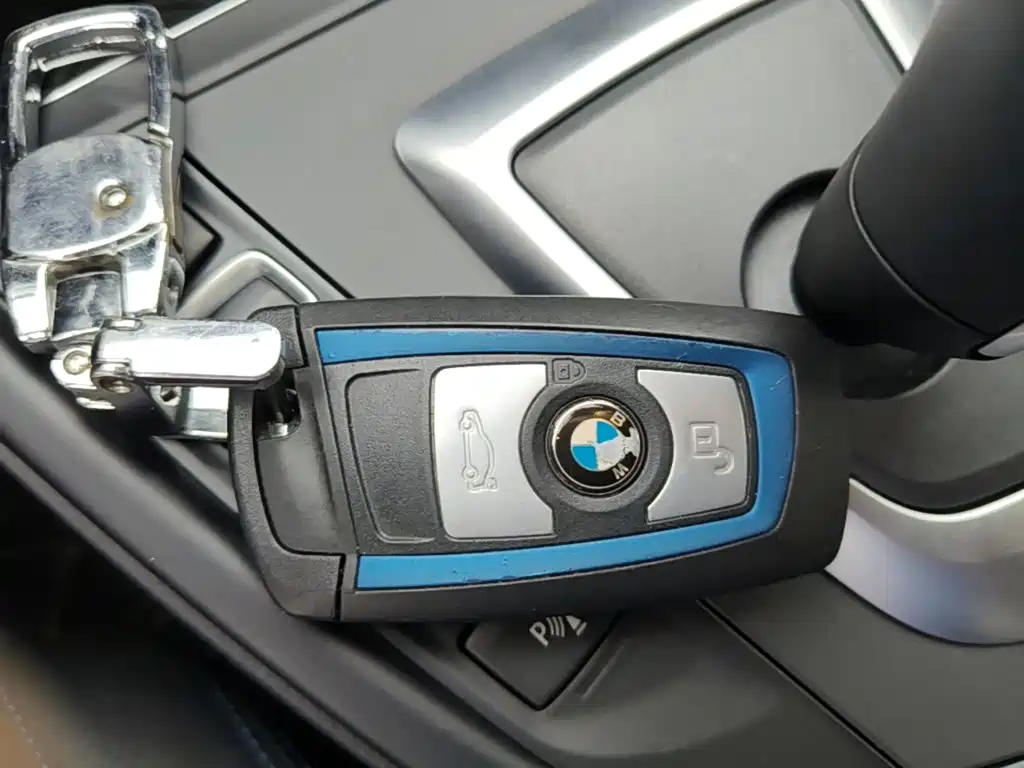 BMW 3 Series GT 2020 — фото 17