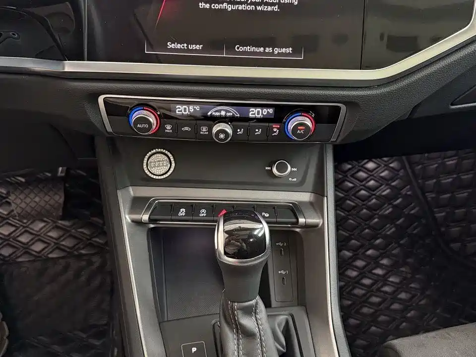Audi Q3 2023 — фото 19