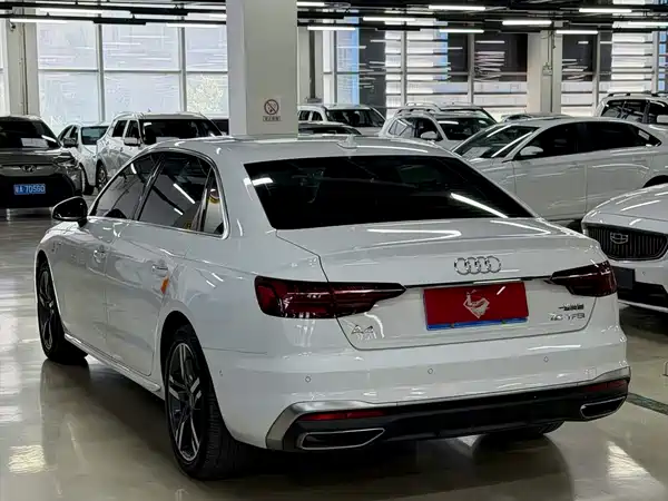 Audi A4L 2021