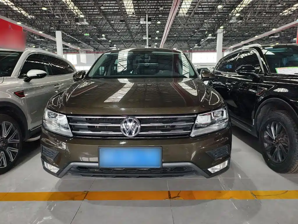Volkswagen Tiguan L 2020 — фото 3