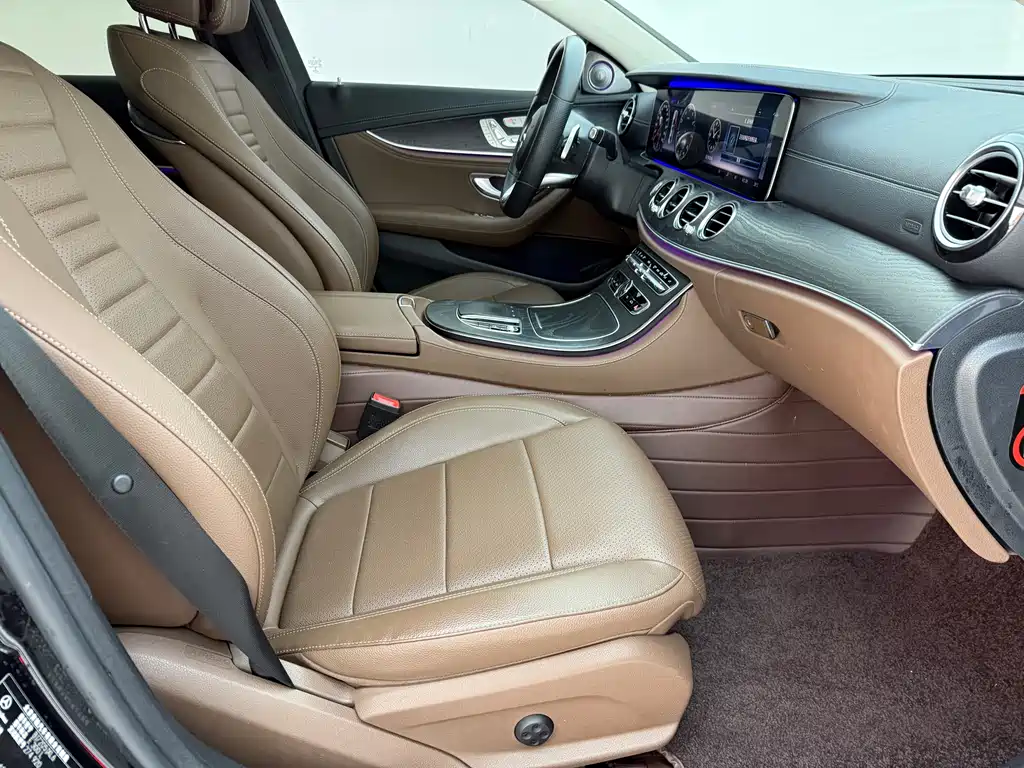Mercedes-Benz E-Class 2020 — фото 14