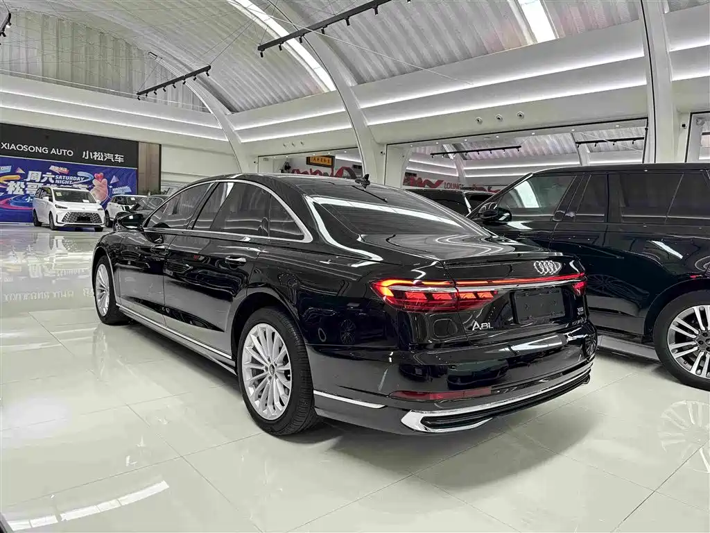 Audi A8 2023