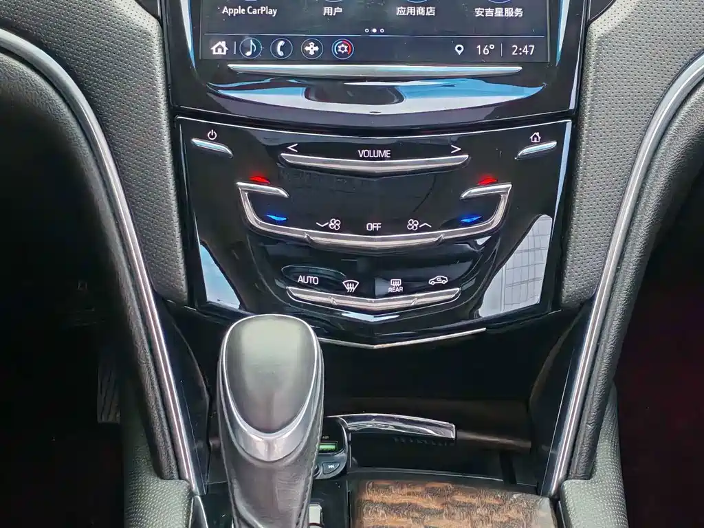 Cadillac XTS 2019 — фото 20