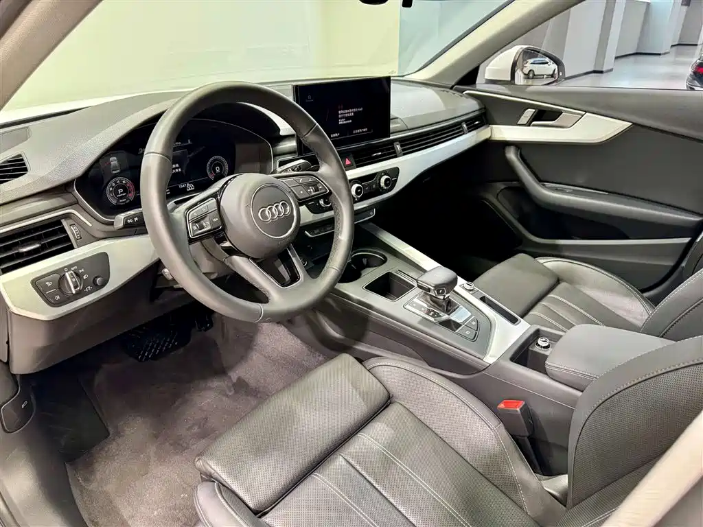 Audi A4L 2023 — фото 28