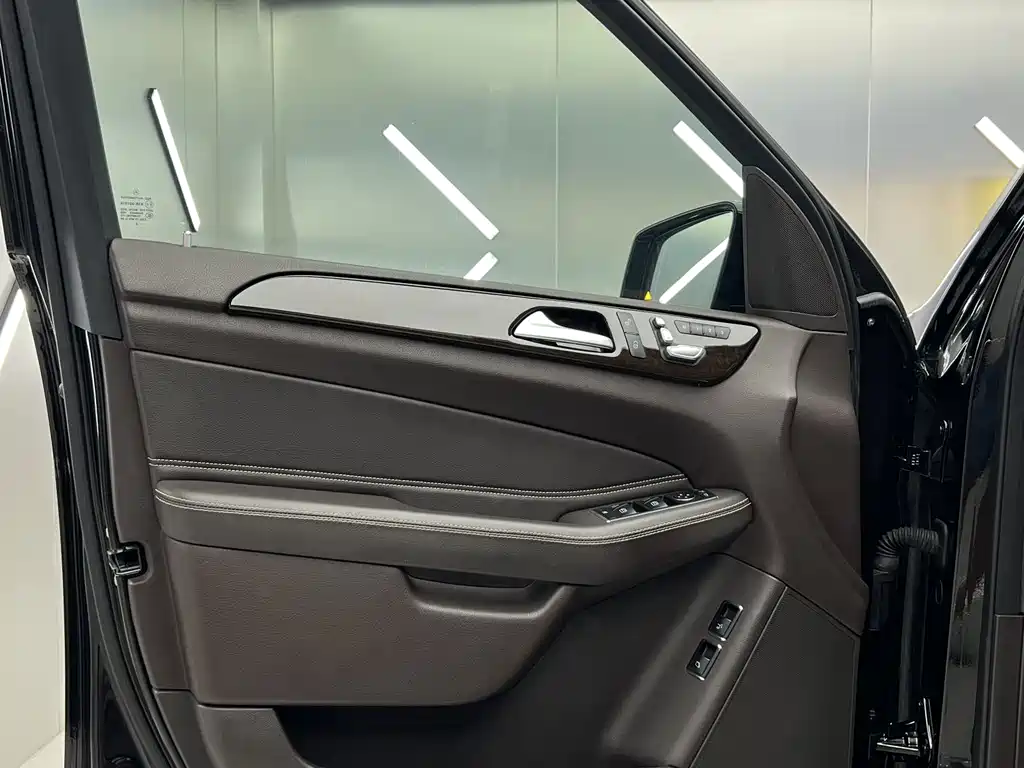 Mercedes-Benz GLS 2019 — фото 10