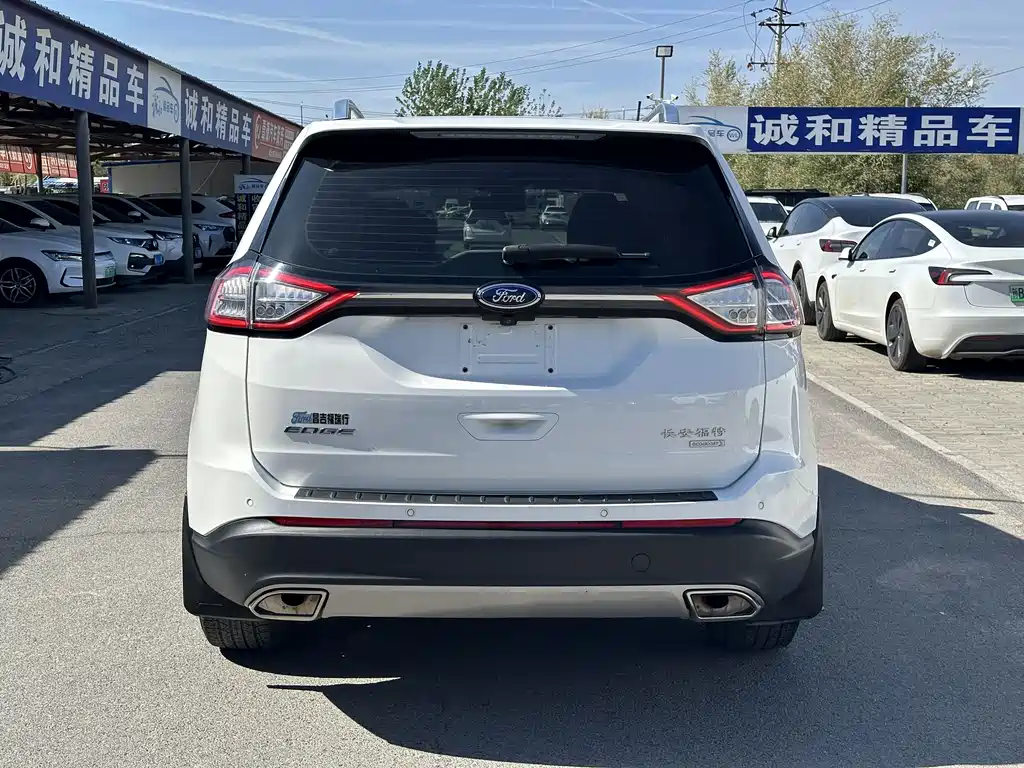 Ford Edge 2018 — фото 8