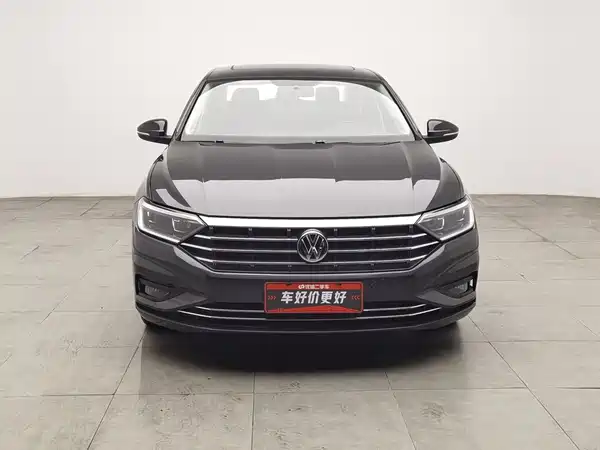 Volkswagen Sagitar 2020