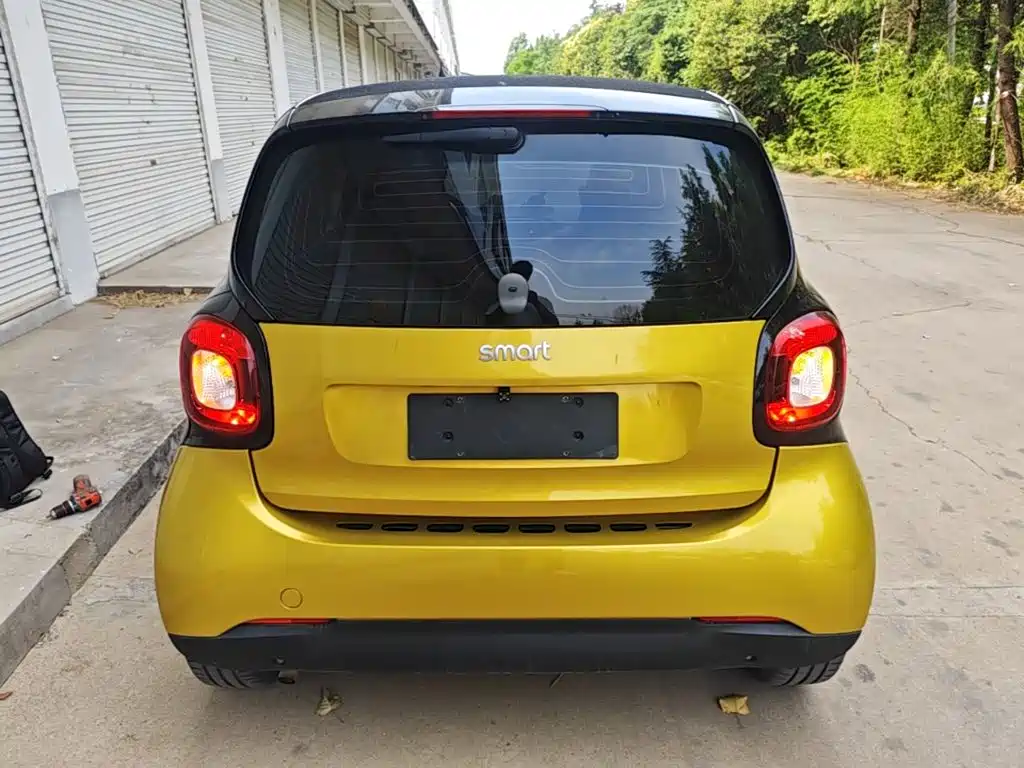 smart Fortwo 2017 — фото 6