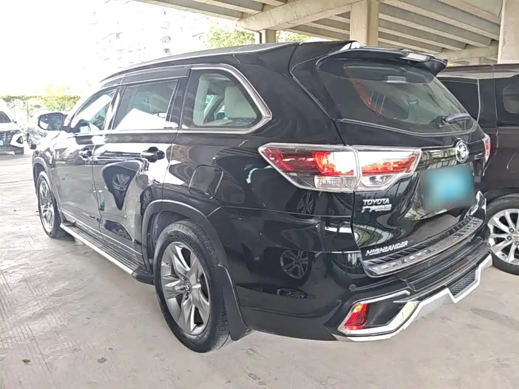 Toyota Highlander 2015 — фото 5