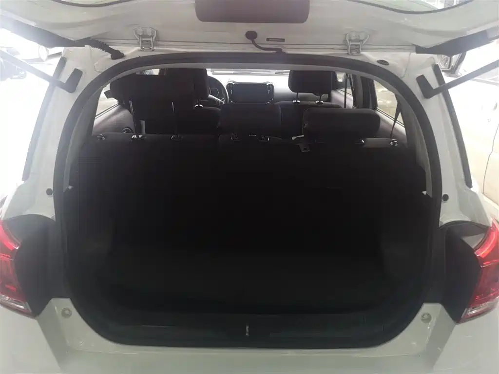 Haval H1 2016 — фото 15
