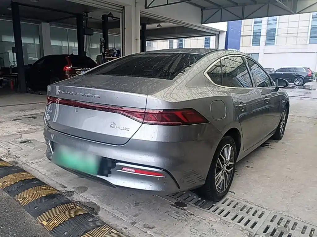 BYD Qin PLUS 2022 — фото 7