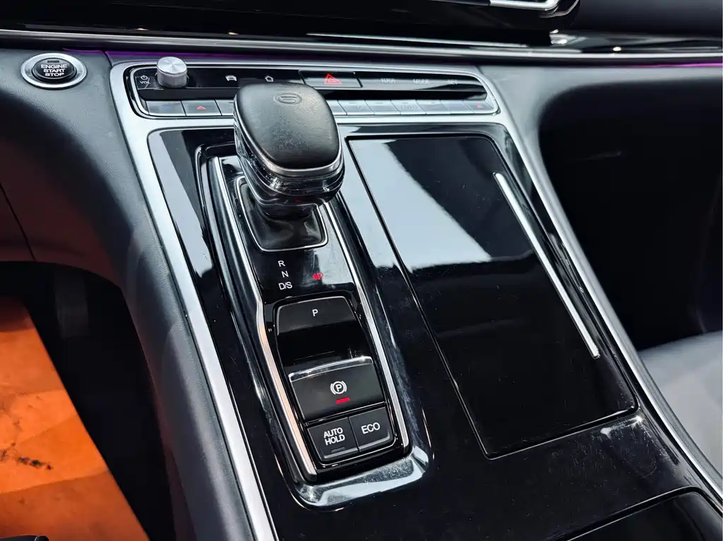 GAC Motor Trumpchi M8 2021 — фото 15