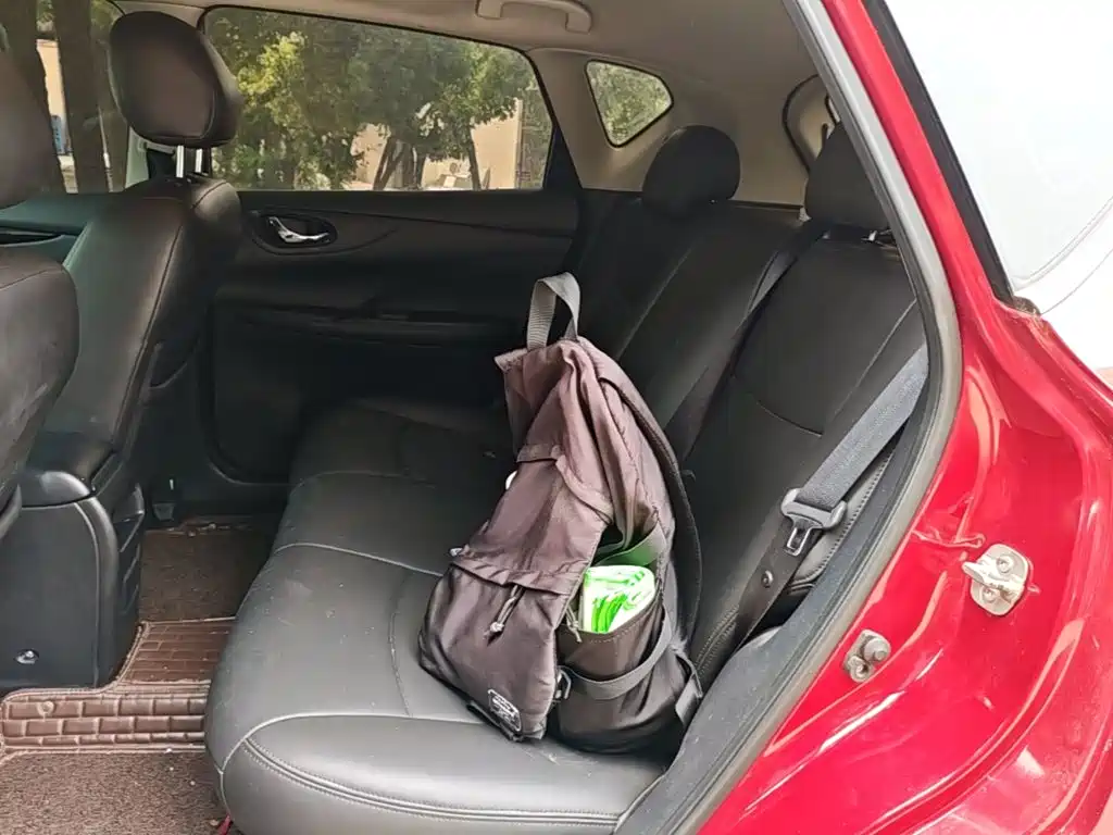 Nissan Tiida 2019 — фото 17