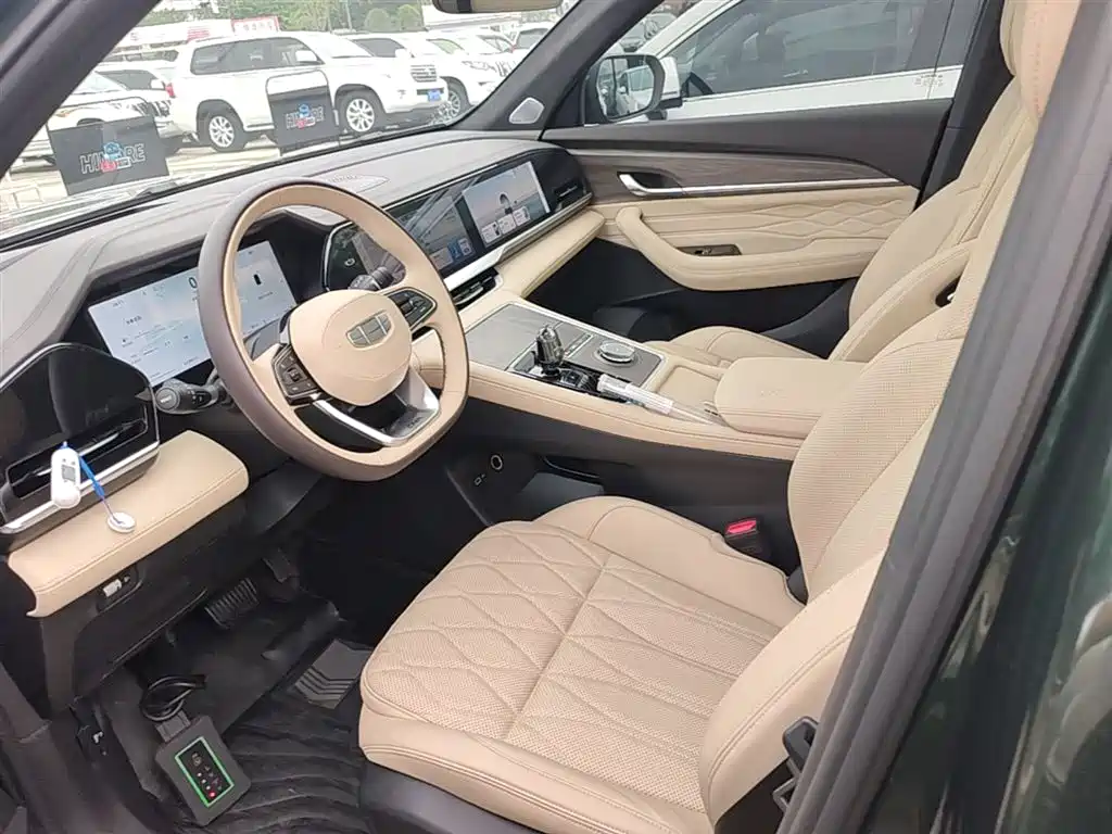 Geely Xingyue L 2025 — фото 15