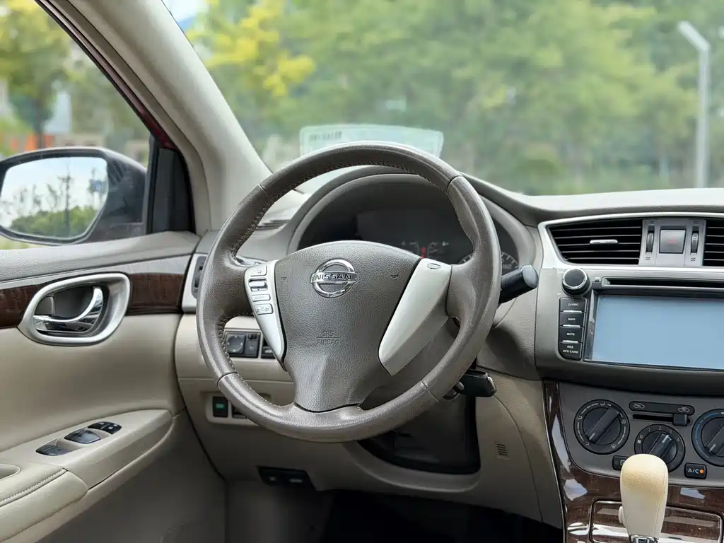 Nissan Sylphy 2013 — фото 14