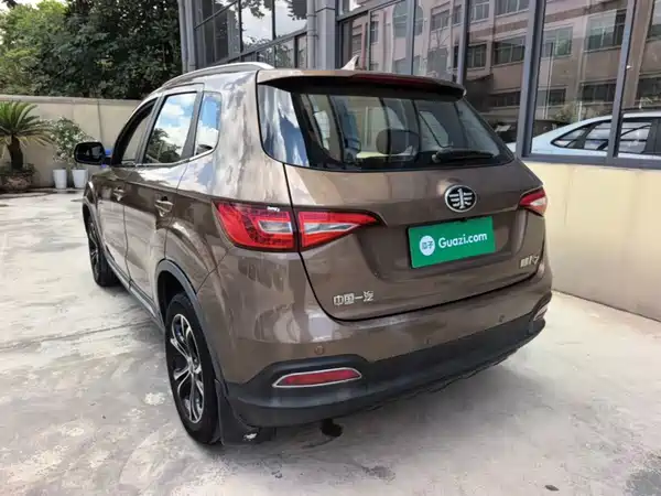 FAW Senya R7 2018