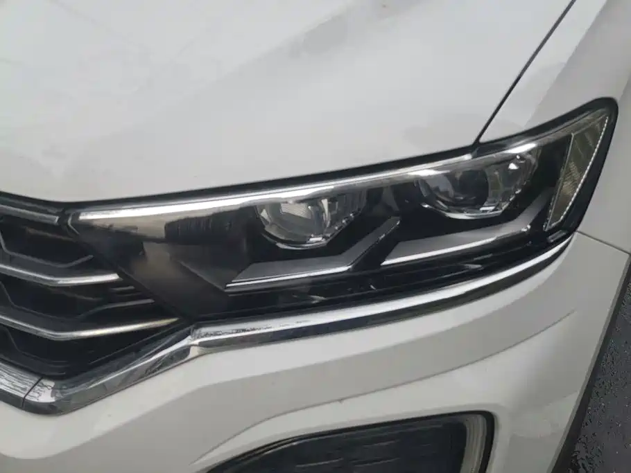 Volkswagen T-Roc 2019