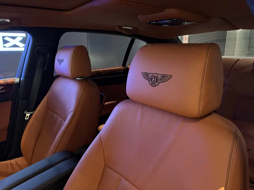 Bentley Flying Spur 2011 — фото 7