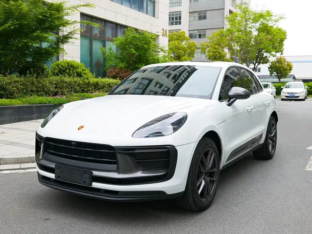 Porsche Macan 2021 — фото 1