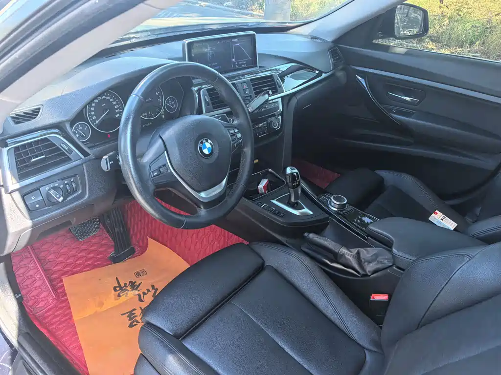 BMW 3 Series GT 2018 — фото 9