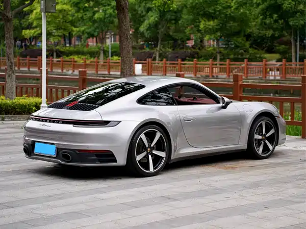 Porsche 911 2022