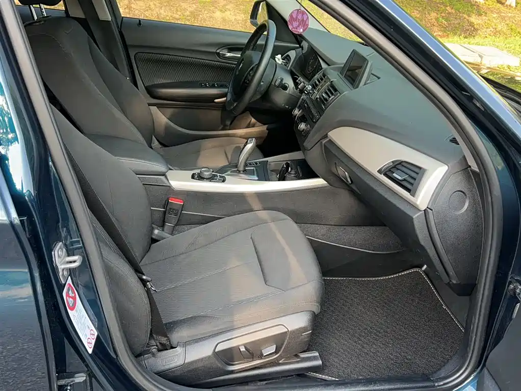 BMW 1 Series 2015 — фото 19