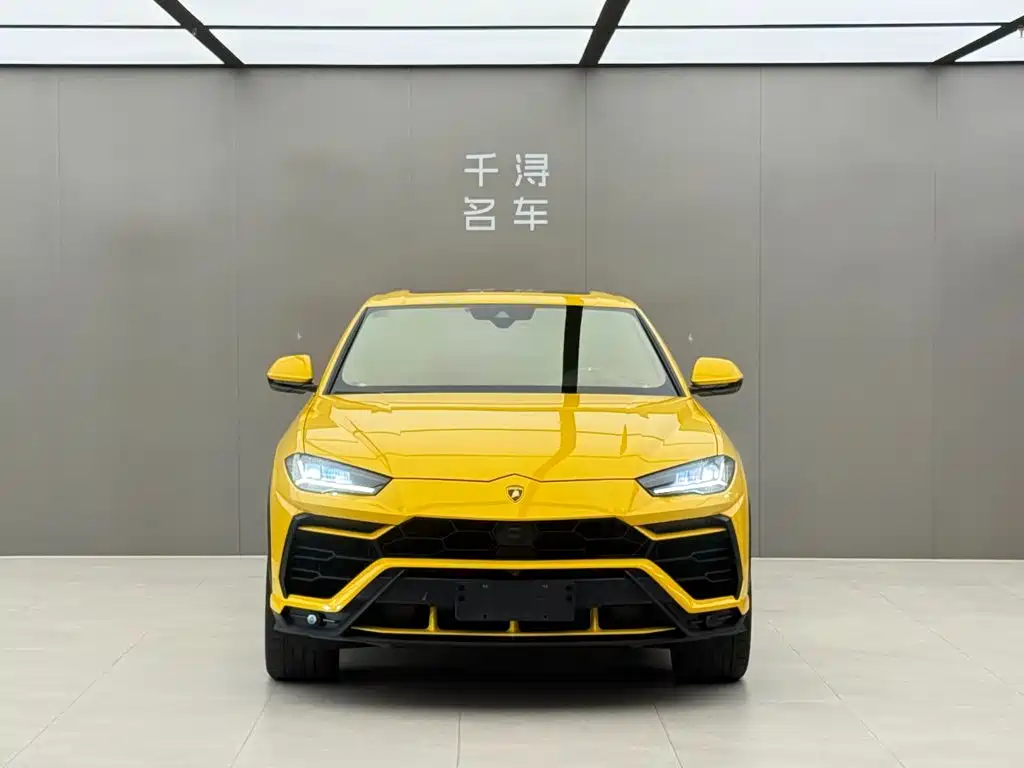 Lamborghini Urus 2019 — фото 2