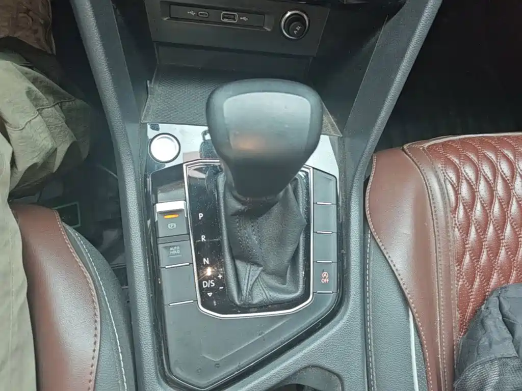 Volkswagen Tiguan L 2022 — фото 14