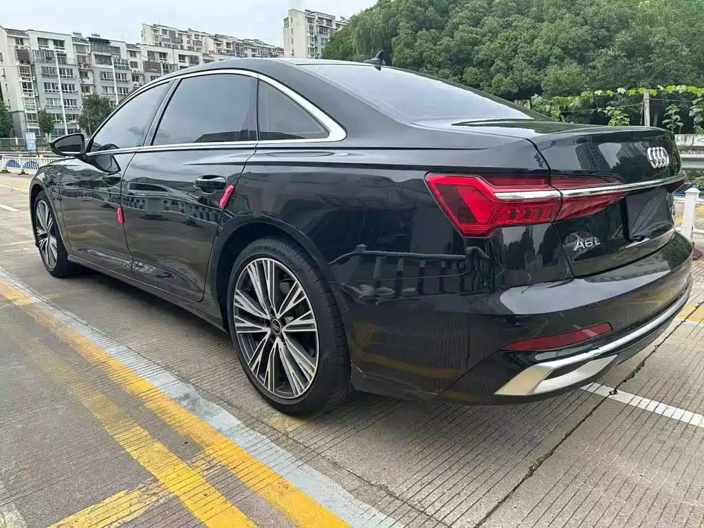 Audi A6L 2023 — фото 10