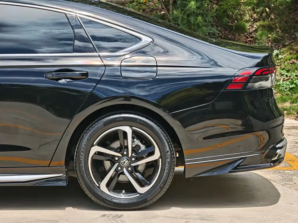 Honda Accord 2024 — фото 10