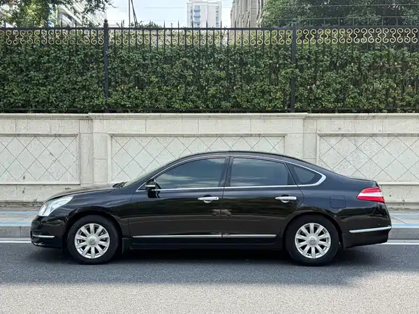 Nissan Teana 2010