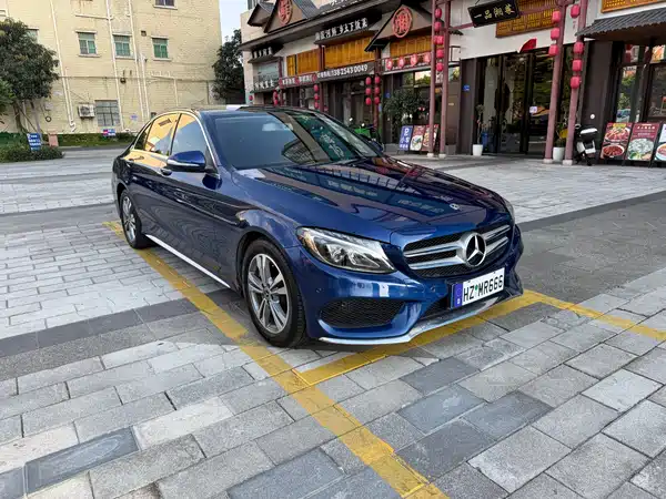 Mercedes-Benz C-Class 2018