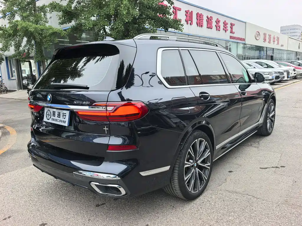 BMW X7 2022 — фото 18