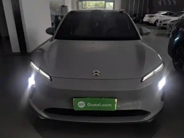NIO ET5 2024