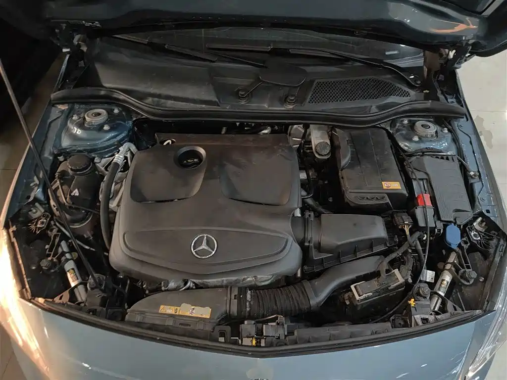 Mercedes-Benz A-Class 2015 — фото 16