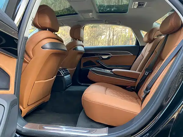 Audi A8 2024