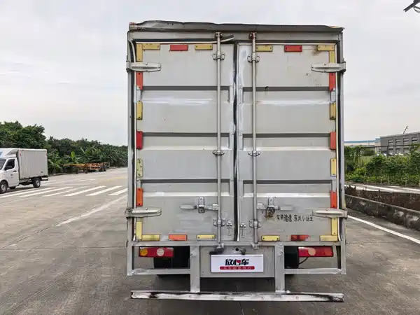Dongfeng Xiaokang D52 2018