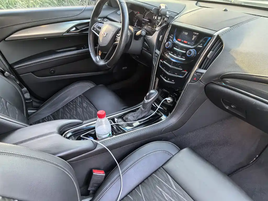 Cadillac ATS-L 2017 — фото 16