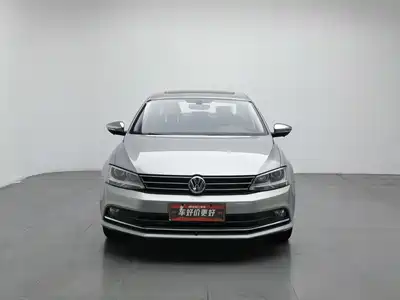 Volkswagen Sagitar 2019