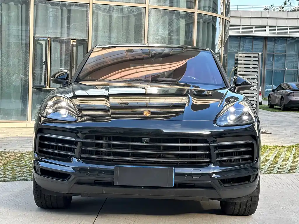 Porsche Cayenne 2023 — фото 2