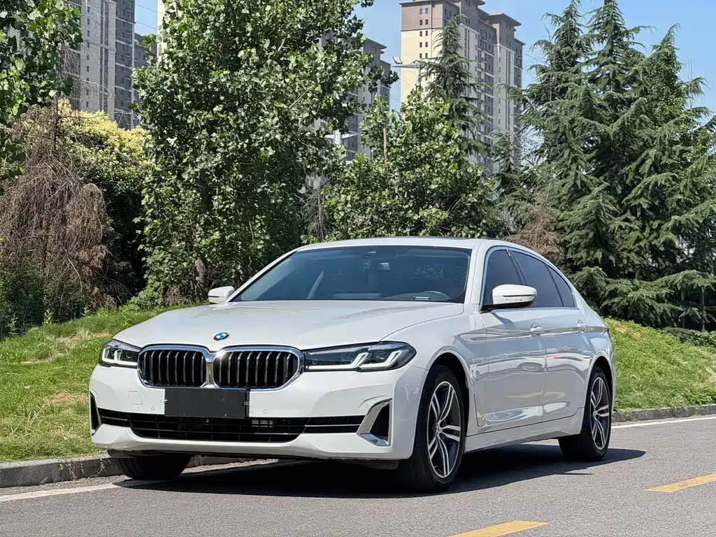 BMW 5 Series 2023